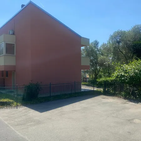 Uie De Ri * Chiavari